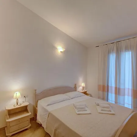 Apartmán Lovely Flat Immersed In Nature Badesi